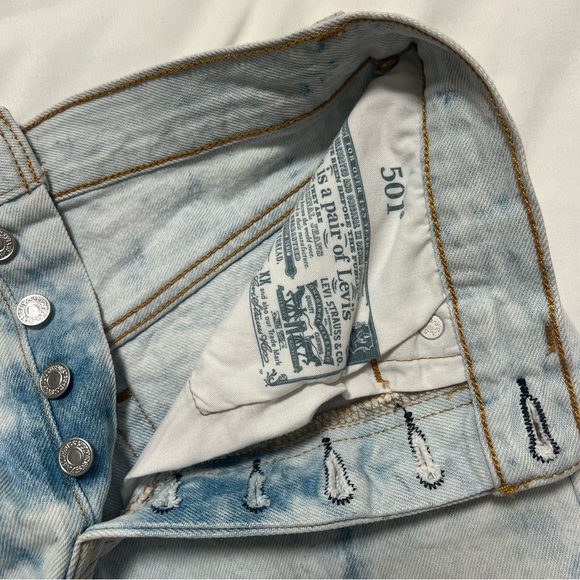 Levi’s 501 High Rise Jean Shorts size 26 - Picture 4 of 7